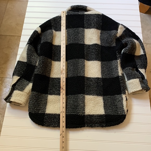 NWT- Bernardo Plaid Fleece Shirt Jacket. Size S - Picture 9 of 9